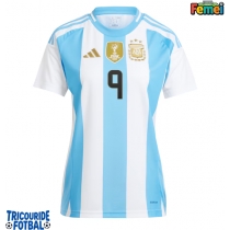 Echipament fotbal Argentina Julian Alvarez #9 Tricou Acasa Copa America 2024 pentru femei maneca scurta