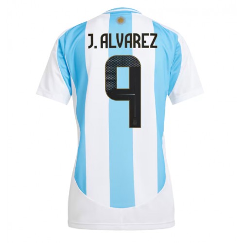 Echipament fotbal Argentina Julian Alvarez #9 Tricou Acasa Copa America 2024 pentru femei maneca scurta Echipament fotbal Argentina Julian Alvarez #9 Tricou Acasa Copa America 2024 pentru femei maneca scurta