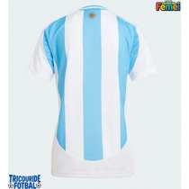 Echipament fotbal Argentina Tricou Acasa Copa America 2024 pentru femei maneca scurta