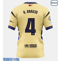 Echipament fotbal Barcelona Ronald Araujo #4 Tricou Deplasare 2025-26 maneca scurta