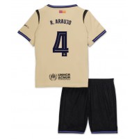 Echipament fotbal Barcelona Ronald Araujo #4 Tricou Deplasare 2025-26 pentru copii maneca scurta (+ Pantaloni scurti)