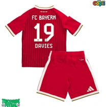 Echipament fotbal Bayern Munich Alphonso Davies #19 Tricou Acasa 2026-27 pentru copii maneca scurta (+ Pantaloni scurti)