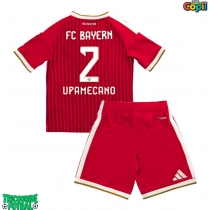 Echipament fotbal Bayern Munich Dayot Upamecano #2 Tricou Acasa 2026-27 pentru copii maneca scurta (+ Pantaloni scurti)