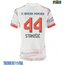 Echipament fotbal Bayern Munich Josip Stanisic #44 Tricou Deplasare 2025-26 pentru femei maneca scurta