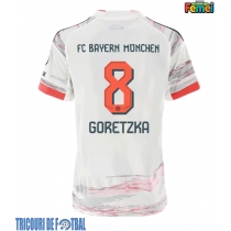 Echipament fotbal Bayern Munich Leon Goretzka #8 Tricou Deplasare 2025-26 pentru femei maneca scurta
