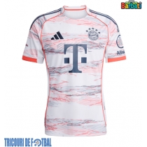 Echipament fotbal Bayern Munich Sacha Boey #23 Tricou Deplasare 2025-26 maneca scurta