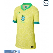 Echipament fotbal Brazilia Tricou Acasa Copa America 2024 pentru femei maneca scurta