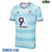 Echipament fotbal Burnley Lesley Ugochukwu #8 Tricou Deplasare 2025-26 maneca scurta