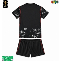 Echipament fotbal Canada Tricou Deplasare Mondial 2026 pentru copii maneca scurta (+ Pantaloni scurti)