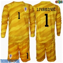 Echipament fotbal Croaţia Dominik Livakovic #1 Portar Tricou Acasa European 2024 pentru copii maneca lunga (+ Pantaloni scurti)