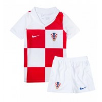 Echipament fotbal Croaţia Tricou Acasa European 2024 pentru copii maneca scurta (+ Pantaloni scurti)