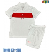 Echipament fotbal Curcan Tricou Acasa European 2024 pentru copii maneca scurta (+ Pantaloni scurti)