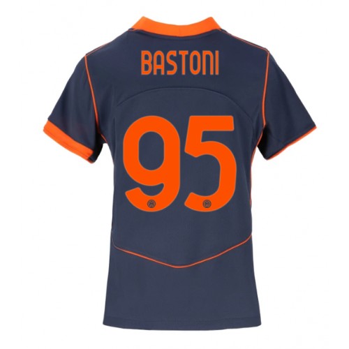 Echipament fotbal Inter Milan Alessandro Bastoni #95 Tricou Treilea 2025-26 pentru femei maneca scurta Echipament fotbal Inter Milan Alessandro Bastoni #95 Tricou Treilea 2025-26 pentru femei maneca scurta