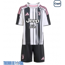 Echipament fotbal Juventus Manuel Locatelli #5 Tricou Acasa 2025-26 pentru copii maneca scurta (+ Pantaloni scurti)