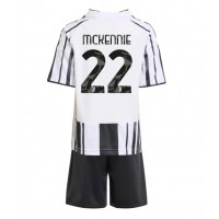 Echipament fotbal Juventus Weston McKennie #22 Tricou Acasa 2025-26 pentru copii maneca scurta (+ Pantaloni scurti)