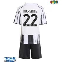 Echipament fotbal Juventus Weston McKennie #22 Tricou Acasa 2025-26 pentru copii maneca scurta (+ Pantaloni scurti)