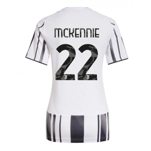 Echipament fotbal Juventus Weston McKennie #22 Tricou Acasa 2025-26 pentru femei maneca scurta Echipament fotbal Juventus Weston McKennie #22 Tricou Acasa 2025-26 pentru femei maneca scurta