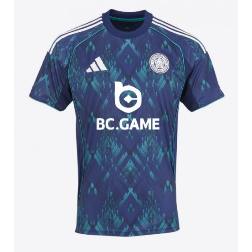 Echipament fotbal Leicester City Issahaku Fatawu #7 Tricou Deplasare 2025-26 maneca scurta Echipament fotbal Leicester City Issahaku Fatawu #7 Tricou Deplasare 2025-26 maneca scurta