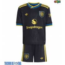 Echipament fotbal Manchester United Bruno Fernandes #8 Tricou Treilea 2025-26 pentru copii maneca scurta (+ Pantaloni scurti)