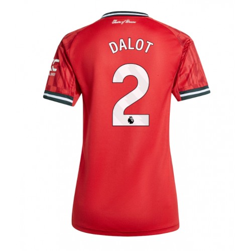 Echipament fotbal Manchester United Diogo Dalot #2 Tricou Acasa 2025-26 pentru femei maneca scurta Echipament fotbal Manchester United Diogo Dalot #2 Tricou Acasa 2025-26 pentru femei maneca scurta