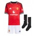 Echipament fotbal Manchester United Luke Shaw #23 Tricou Acasa 2025-26 pentru copii maneca scurta (+ Pantaloni scurti)