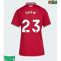 Echipament fotbal Manchester United Luke Shaw #23 Tricou Acasa 2026-27 pentru femei maneca scurta