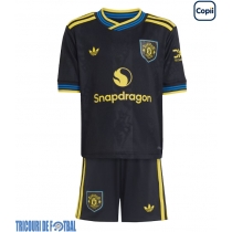 Echipament fotbal Manchester United Luke Shaw #23 Tricou Treilea 2025-26 pentru copii maneca scurta (+ Pantaloni scurti)