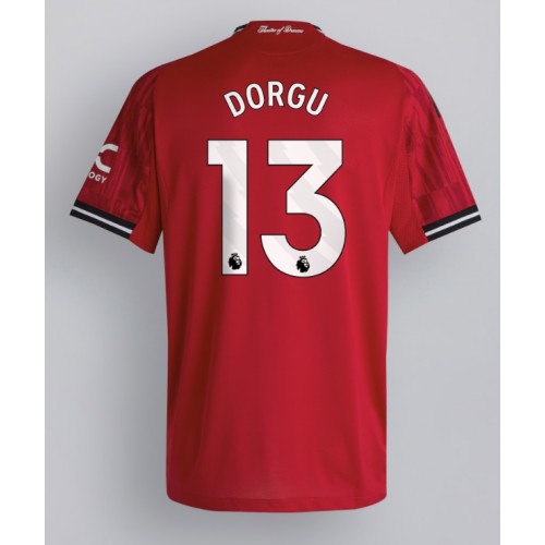 Echipament fotbal Manchester United Patrick Dorgu #13 Tricou Acasa 2025-26 maneca scurta Echipament fotbal Manchester United Patrick Dorgu #13 Tricou Acasa 2025-26 maneca scurta