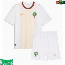 Echipament fotbal Maroc Tricou Deplasare Mondial 2026 pentru copii maneca scurta (+ Pantaloni scurti)