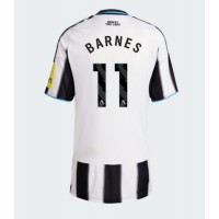 Echipament fotbal Newcastle United Harvey Barnes #11 Tricou Acasa 2025-26 pentru femei maneca scurta Echipament fotbal Newcastle United Harvey Barnes #11 Tricou Acasa 2025-26 pentru femei maneca scurta