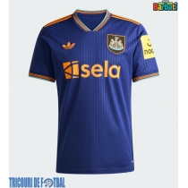 Echipament fotbal Newcastle United Tino Livramento #21 Tricou Treilea 2025-26 maneca scurta
