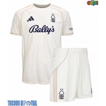 Echipament fotbal Nottingham Forest Morgan Gibbs-White #10 Tricou Deplasare 2025-26 pentru copii maneca scurta (+ Pantaloni scurti)