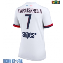 Echipament fotbal Paris Saint-Germain Khvicha Kvaratskhelia #7 Tricou Deplasare 2025-26 pentru femei maneca scurta