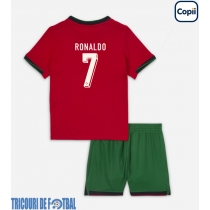 Echipament fotbal Portugalia Cristiano Ronaldo #7 Tricou Acasa European 2024 pentru copii maneca scurta (+ Pantaloni scurti)