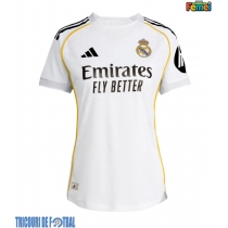 Echipament fotbal Real Madrid Kylian Mbappe #10 Tricou Acasa 2025-26 pentru femei maneca scurta