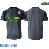 Echipament fotbal Real Madrid Portar Tricou Treilea 2025-26 maneca scurta