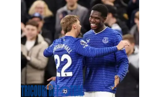 Everton și-a câștigat locul în prima ligă prin cele mai tradiționale metode